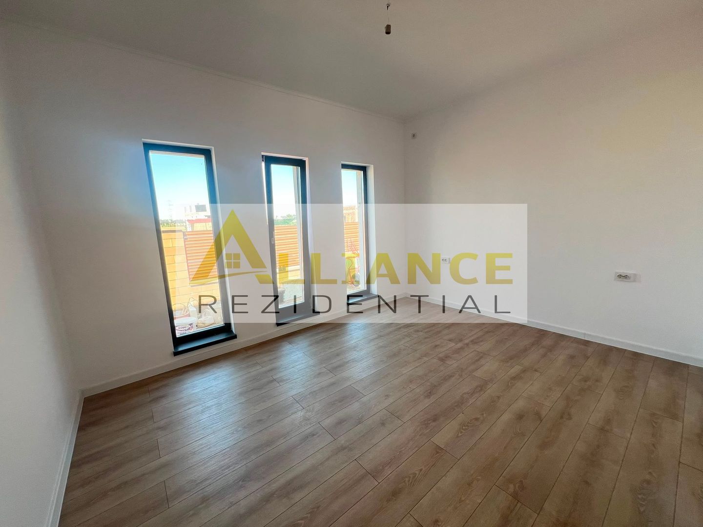 CASA PARTER-3 CAMERE- TEREN 375 M-500 M DE STV - Poză 8