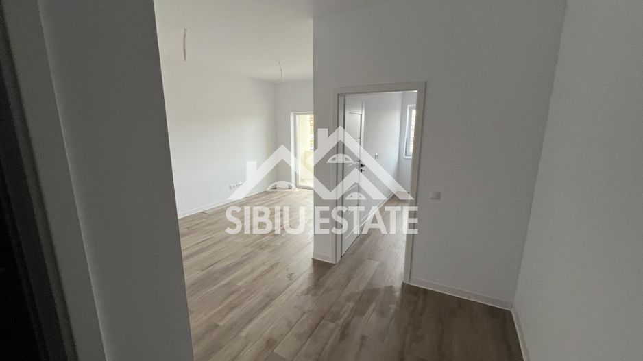 Studio intabulat finisat modern ansamblu Casian Renaissance Selimbar - Poză 2