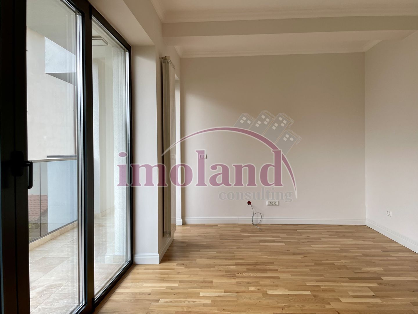 Închiriere apartament 3 camere, 2 balcoane 105 mp - Tei / B. Văcărescu - Poză 3