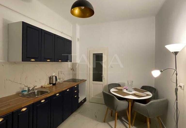 Apartament ultrafinisat, locație centrală - Poză 1