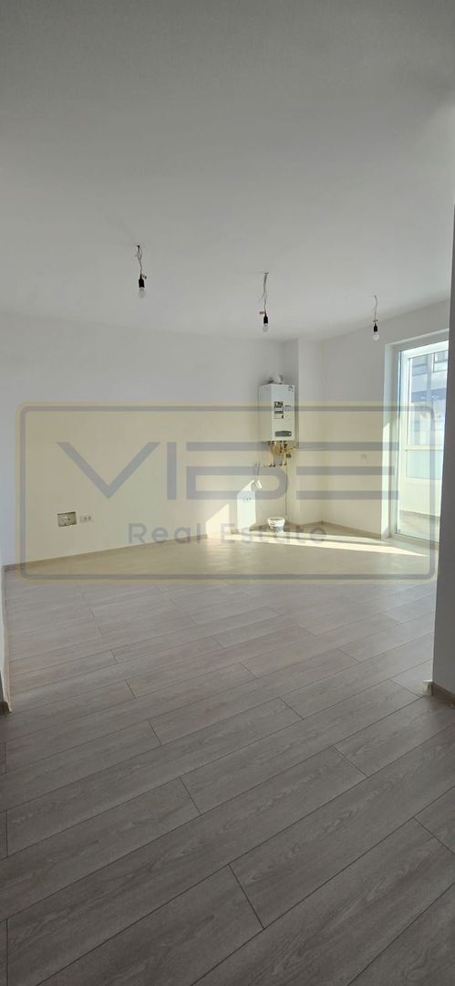 Pacurari - Intabulat - 40mp - Etaj 1,2,3, Parcare inclusă si boxa - RATE DEZVOL. - Poză 1