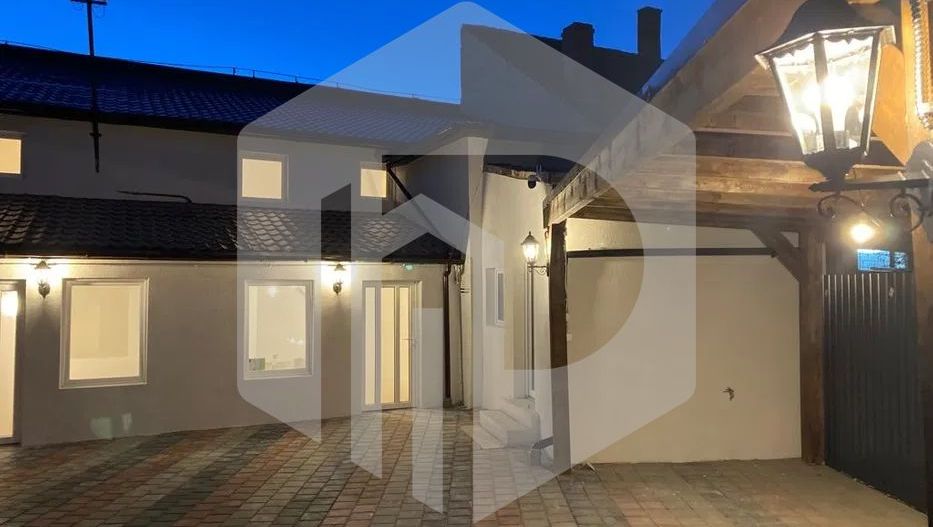 Apartament la casa  168mpu | 3 camere | 3 min de centrul istoric - Poză 1