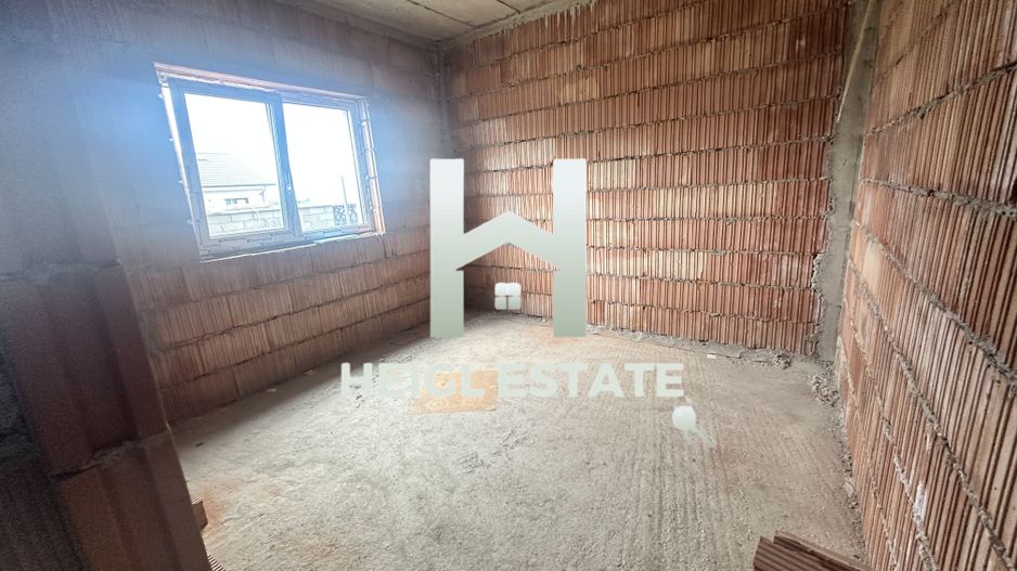 Duplex separat prin camera tehnica,  spre vanzare cu 4 camere - Poză 4
