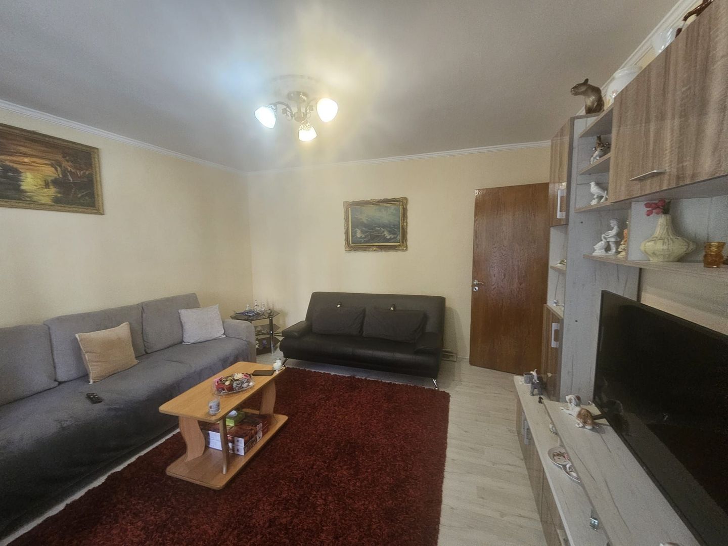 Apartament 4 camere, etaj 1 – Exercițiu, lângă Poștă - Poză 20