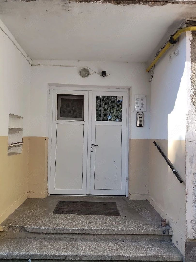 BRASADAS vinde ap 3 cam etaj 1/4 in Micro 14. - Poză 1