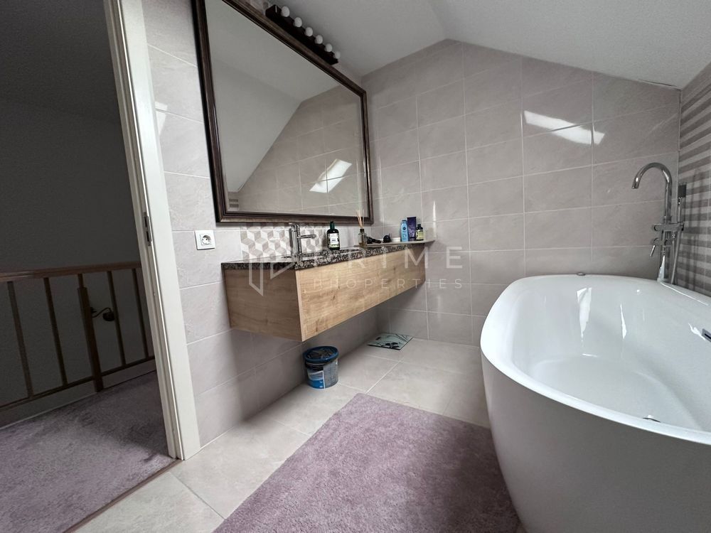 Casă modernă de închiriat 110mp, în Sângeorgiu de Mureș - Poză 6