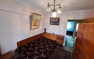 100 mp Ultra-Central: Apartament 4 Camere pe Bd. Independenței (Fără Risc) - Poză 5