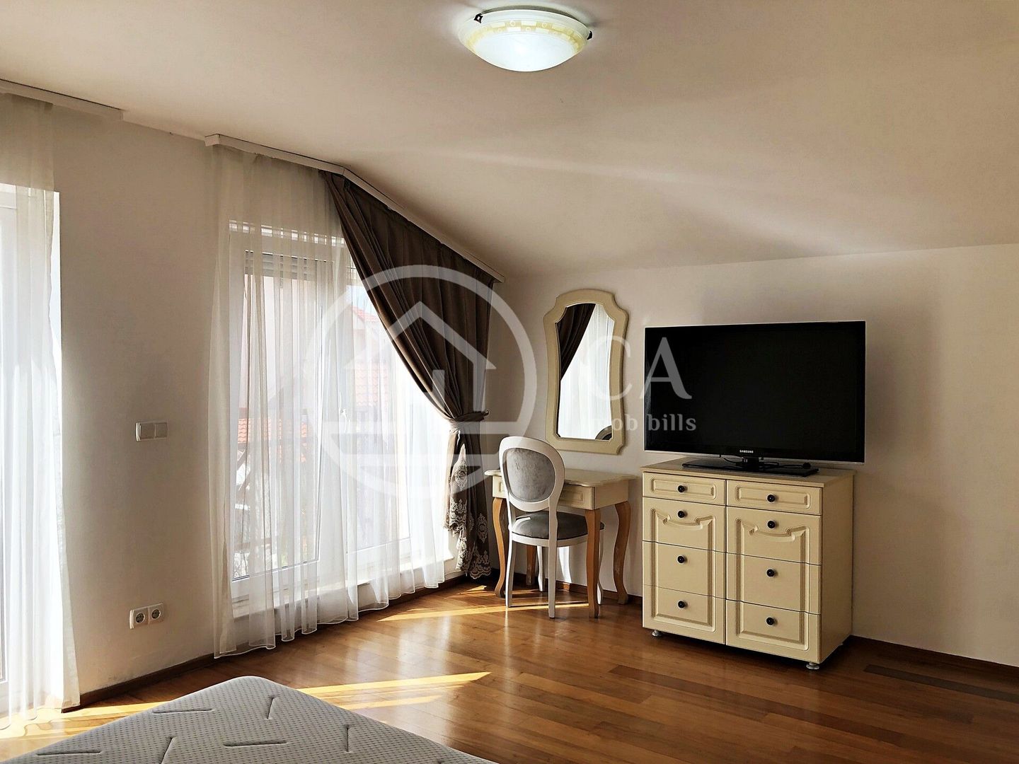 Casa cu 5 camere de inchiriat in cartierul Tineretului, Oradea - Poză 7