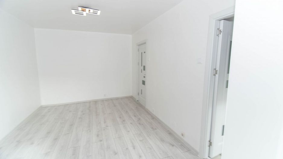 Garsoniera RENOVATA, etaj 1, Gavana-Pitesti - Poză 6