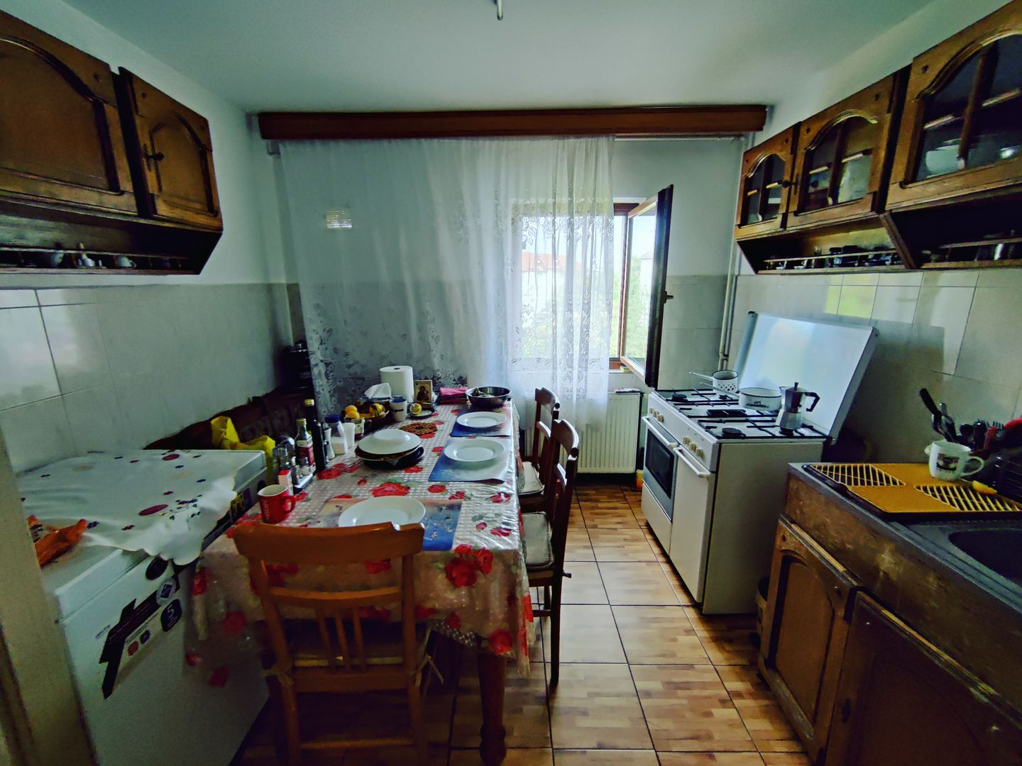 APARTAMENT SEMIDECOMANDAT  2 CAMERE CALEA ARADULUI - Poză 3