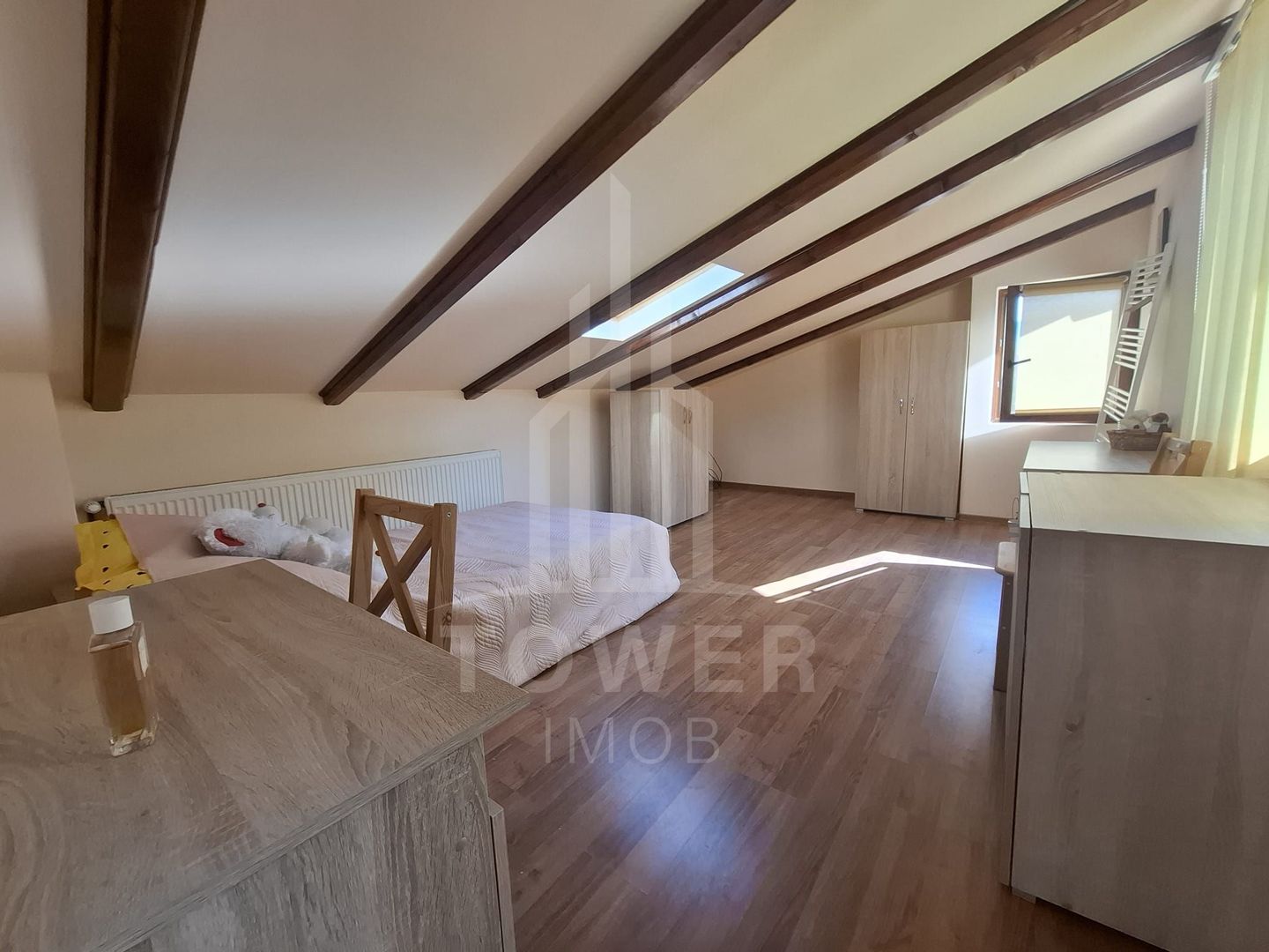 De vânzare casă în Orlat, cu teren generos de 2200 mp și panoramă deosebită! - Poză 11