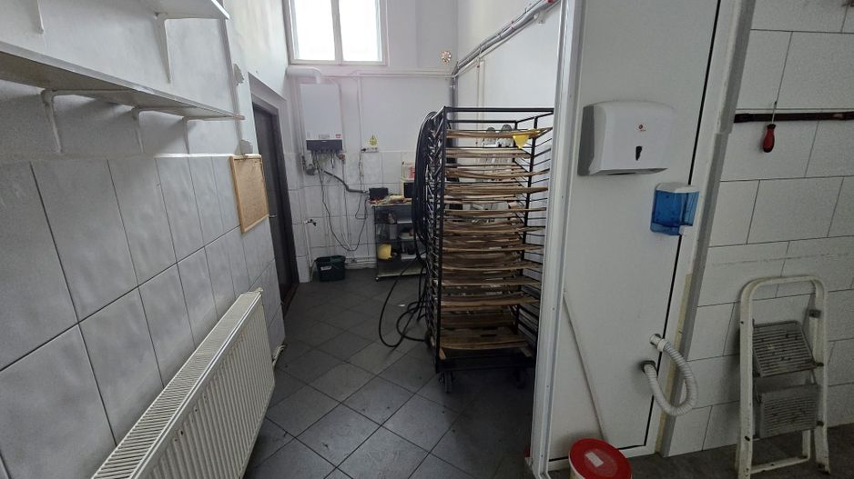 Spatiu comercial in inima cartierului Cornisa - Poză 27