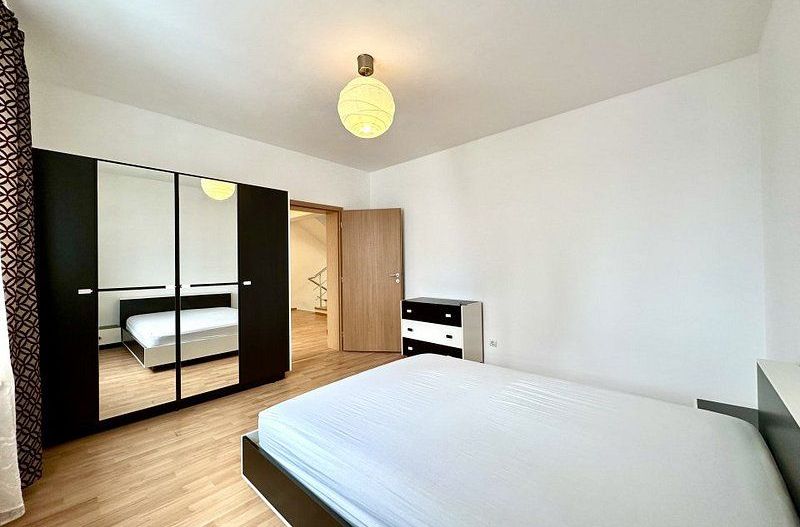 Casa de inchiriat - intrarea în Dumbravita - Poză 13