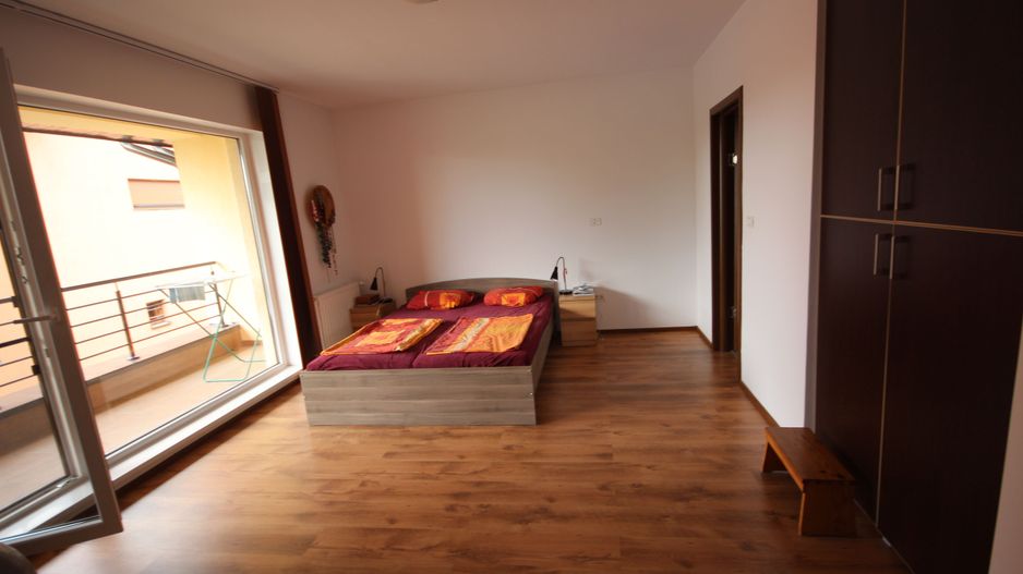 Vila spatioasa  nemobilata zona Elisabetin - Poză 23