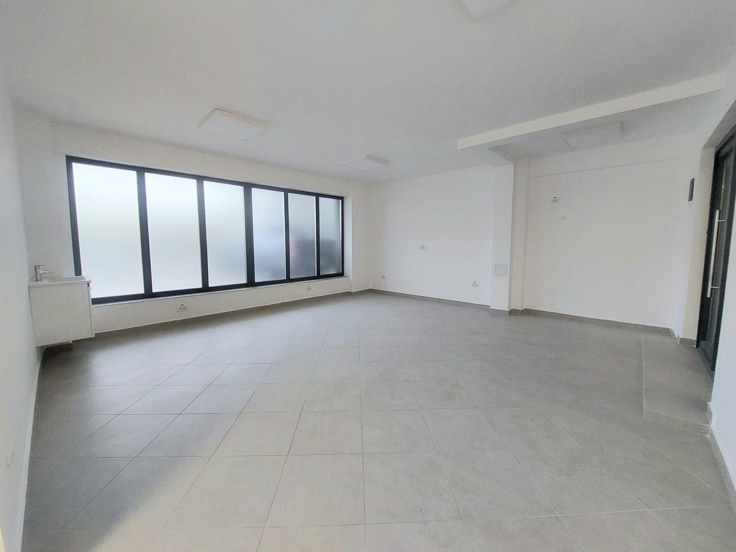 Spatiu Comercial 75 mp, Valea Cascadelor- Kaufland- Autogara Militari - Poză 6