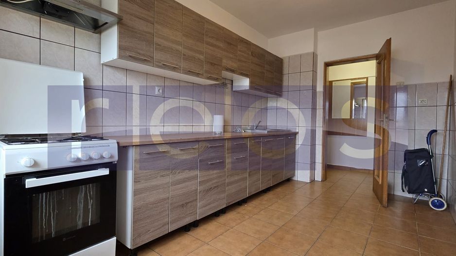 VANZARE 5 CAMERE DECOMANDAT -UNIRII -FANTANI - Poză 8