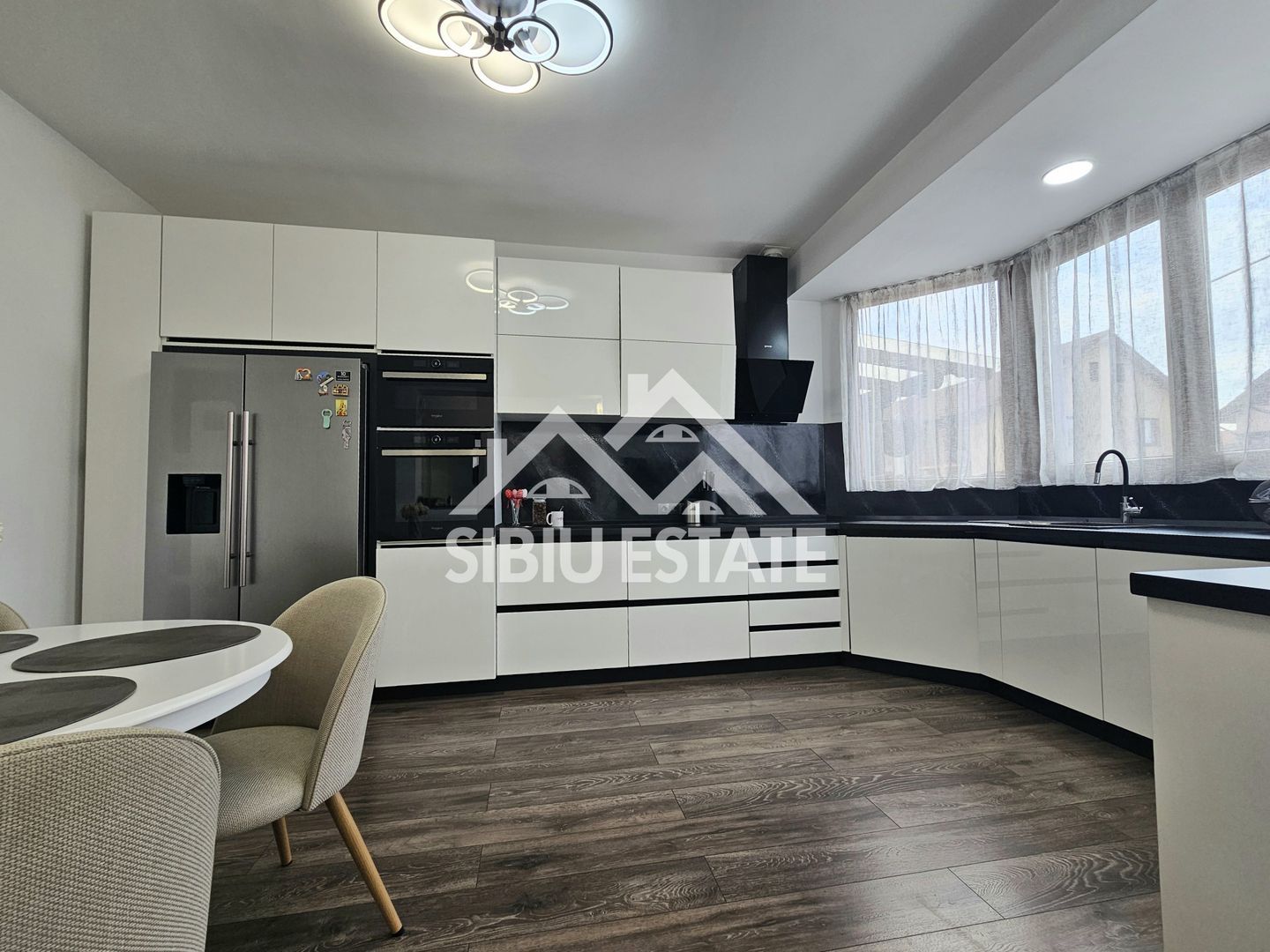 Casa 4 camere Sibiu dotari bune, pivnita, terasa - Poză 15