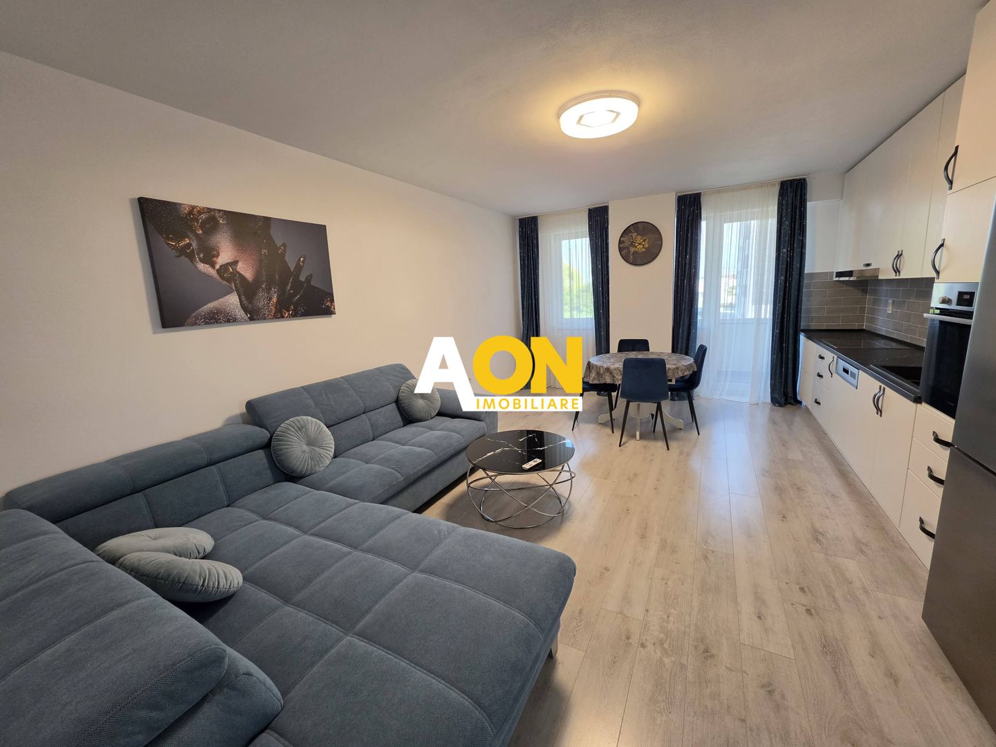Apartament 2 camere, mobilat, utilat, et.1, pompe de căldură, parcare - Poză 1