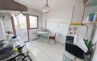 Vanzare Apartament 3 camere Curtea de Arges, Judetul ARGES - Poză 12
