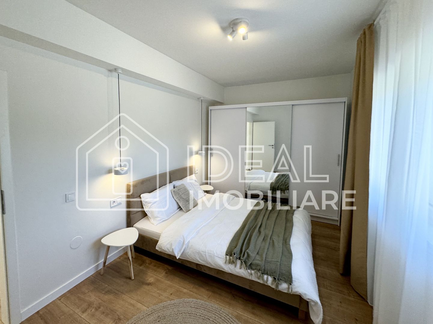 Penthouse cu 4 camere și terasa, in zona Vest - Poză 5