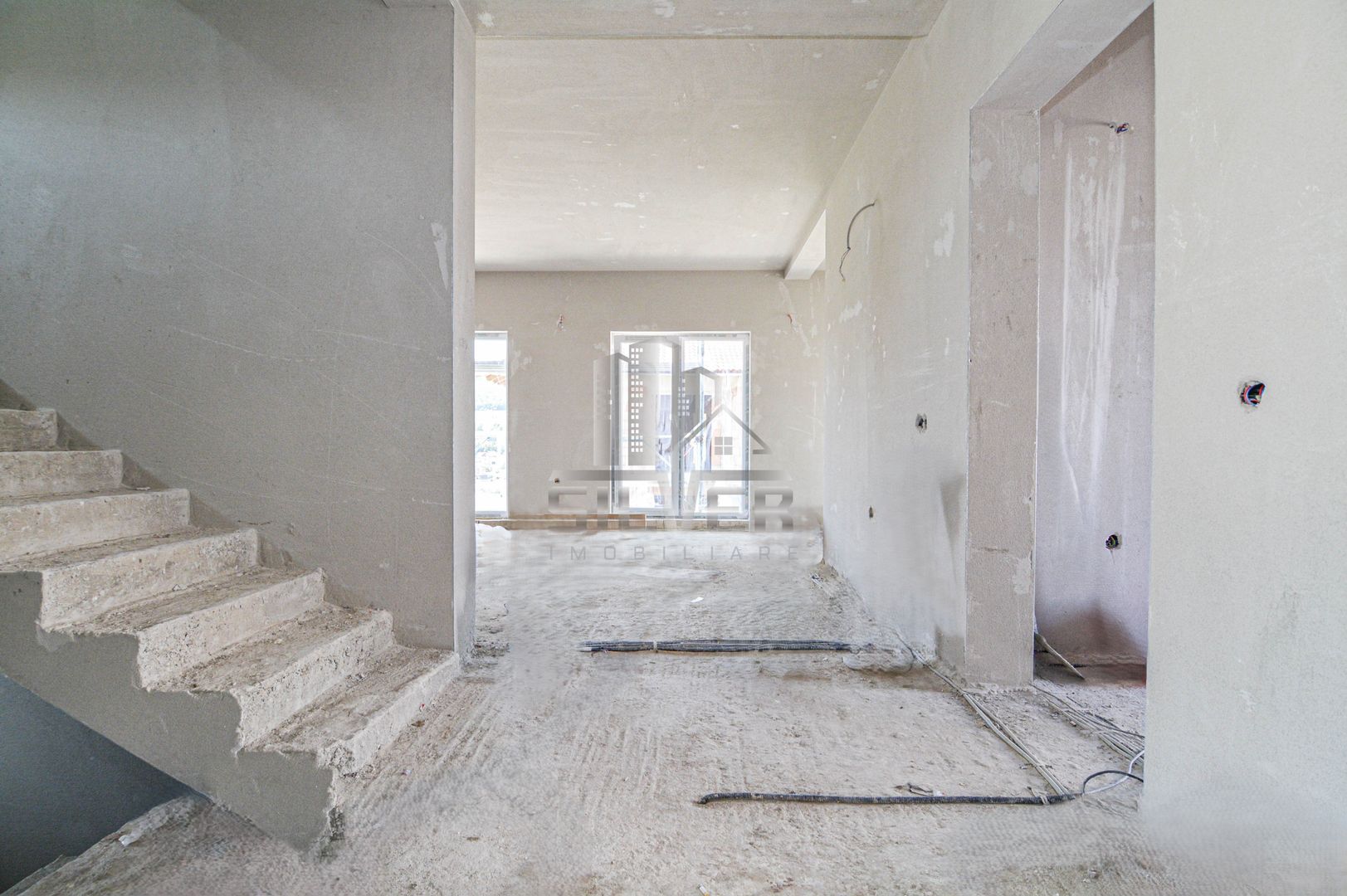 Casa individuala cu garaj si demisol, in Chinteni la 10 min de Cluj - Poză 6