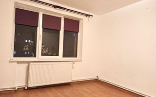Apartament decomandat 3 camere 68 mp+balcon-parcare-Imparat Traian - Poză 3