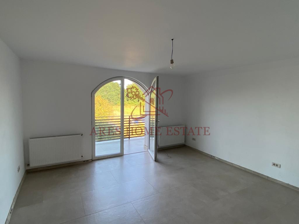 Casă 5 camere, 2 niveluri, intrări și utilități separate – Șag - Poză 19