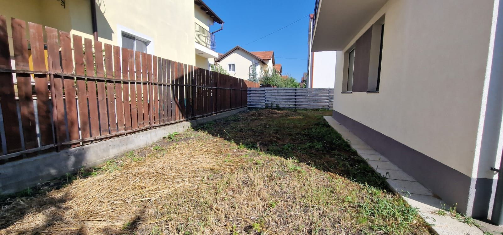 Apartament cu 2 camere, gradina si parcare de închiriat - Poză 2