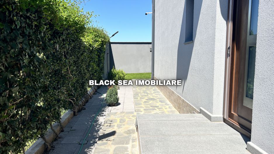 Vila de 7 Camere D+P+1+POD - Curte si garaj, EFORIE NORD Ocazie unica - Poză 2