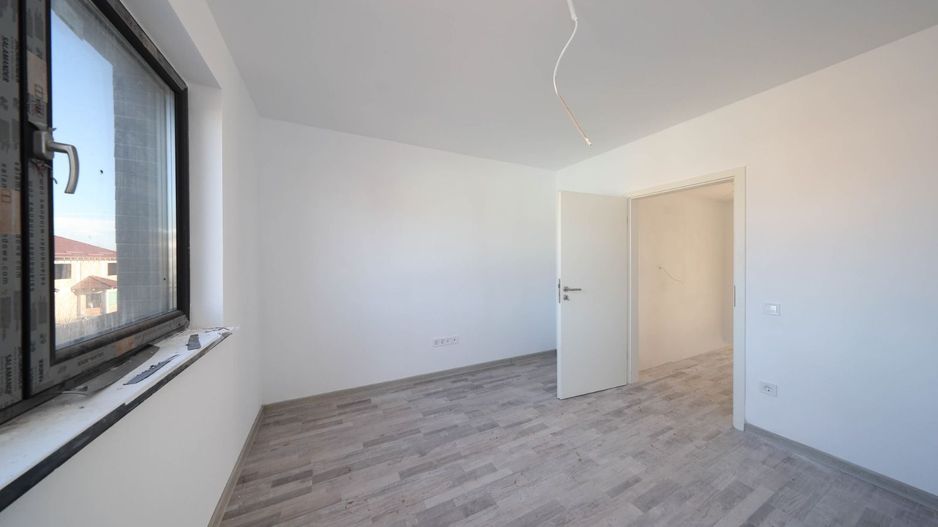 Casă Tip Duplex de Vânzare în Sânpetru | La Poalele Dealului Lempes - Poză 25