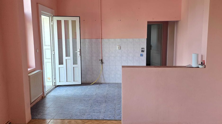 Casa individuala in zona Bogdanesti-Favorit - Poză 4