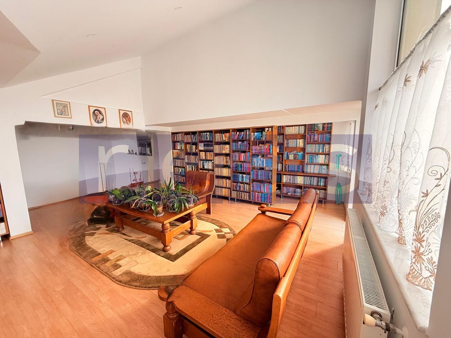 VANZARE VILA LA CHEIE | 280 MP | 1080 MP TEREN | 7 CAMERE | FUNDENI | - Poză 9