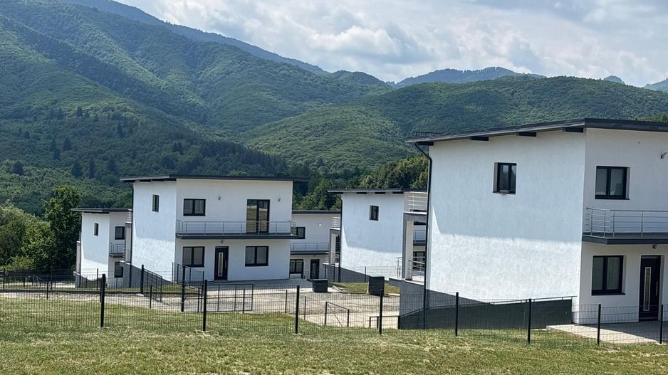 Locuinta Noua mobilata si utilata-Cisnadioara! - Poză 11