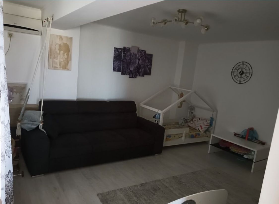 Vand apartament 2 camere decomandat - Poză 2
