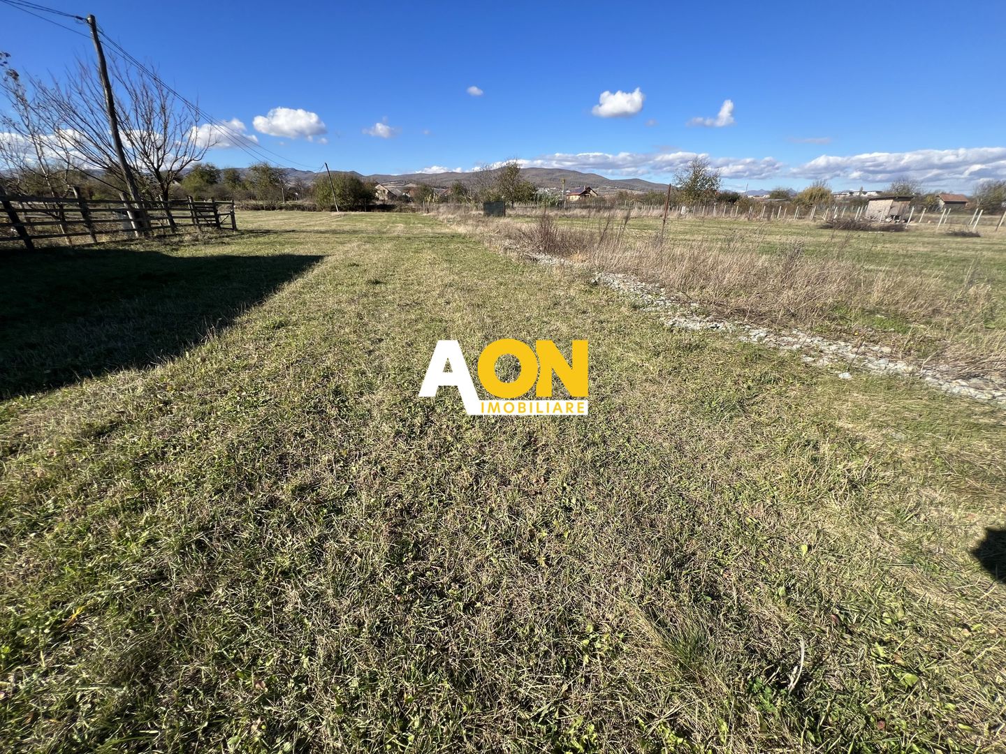 Teren de vanzare cu utilitati, 410mp, zona Partos - Poză 1