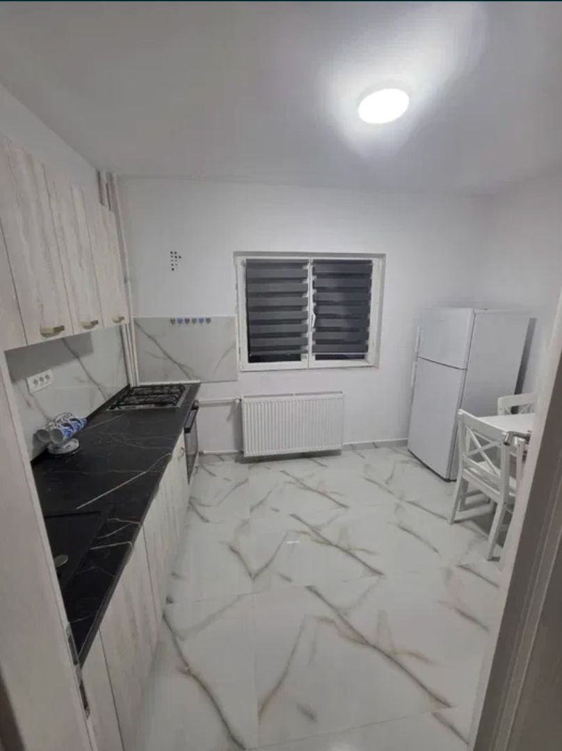 GARSONIERA - MARGEANULUI, BUCATARIE INCHISA, MOBILAT/UTILAT MODERN - Poză 3