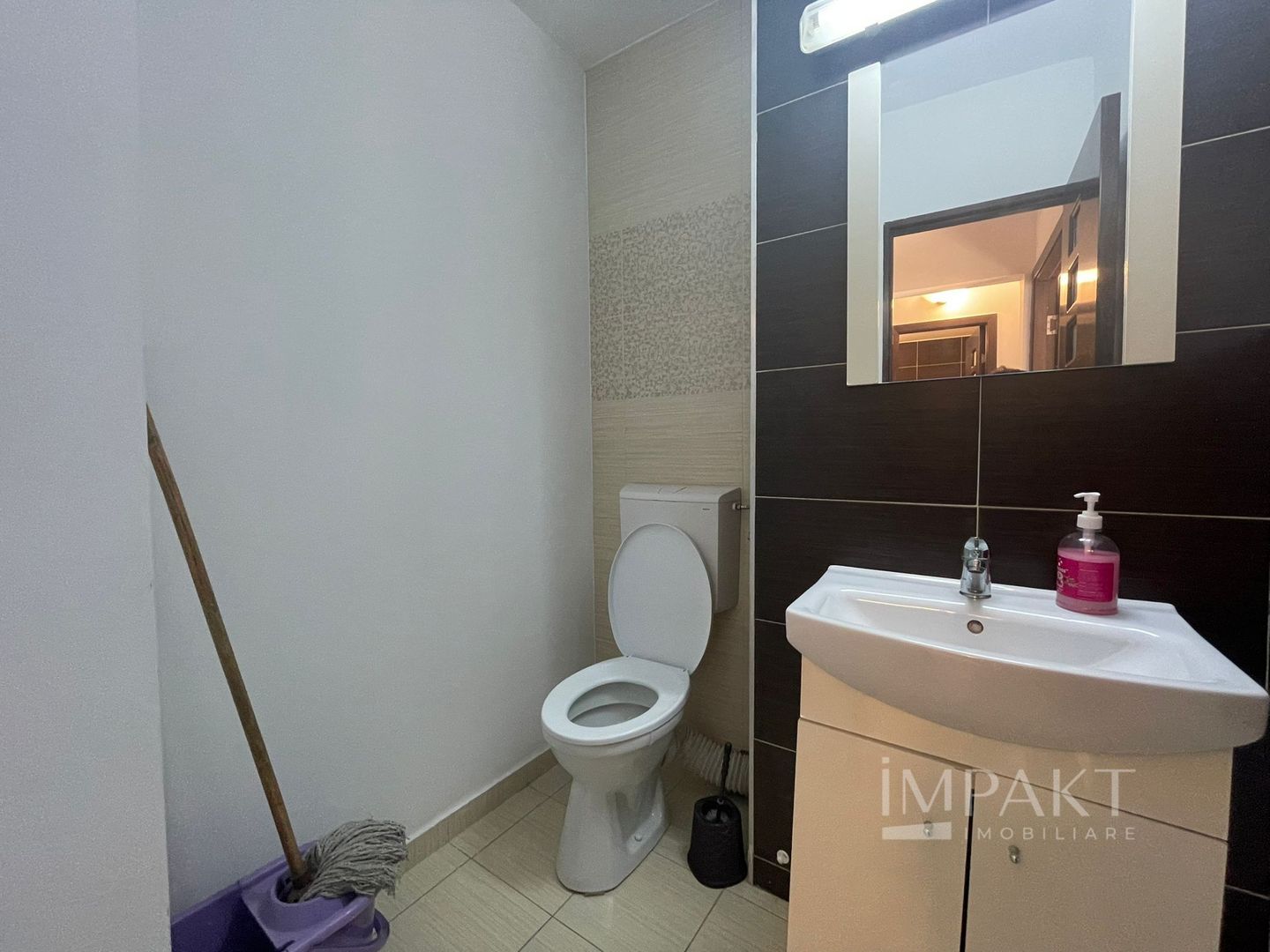 Exclusivitate! Apartament 3 camere decomandate ,  zona BL-Titulescu! - Poză 12