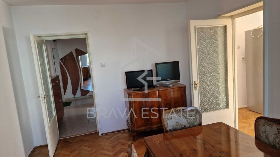 Apartament  4 camere, balcon, zona manastur - Poză 2