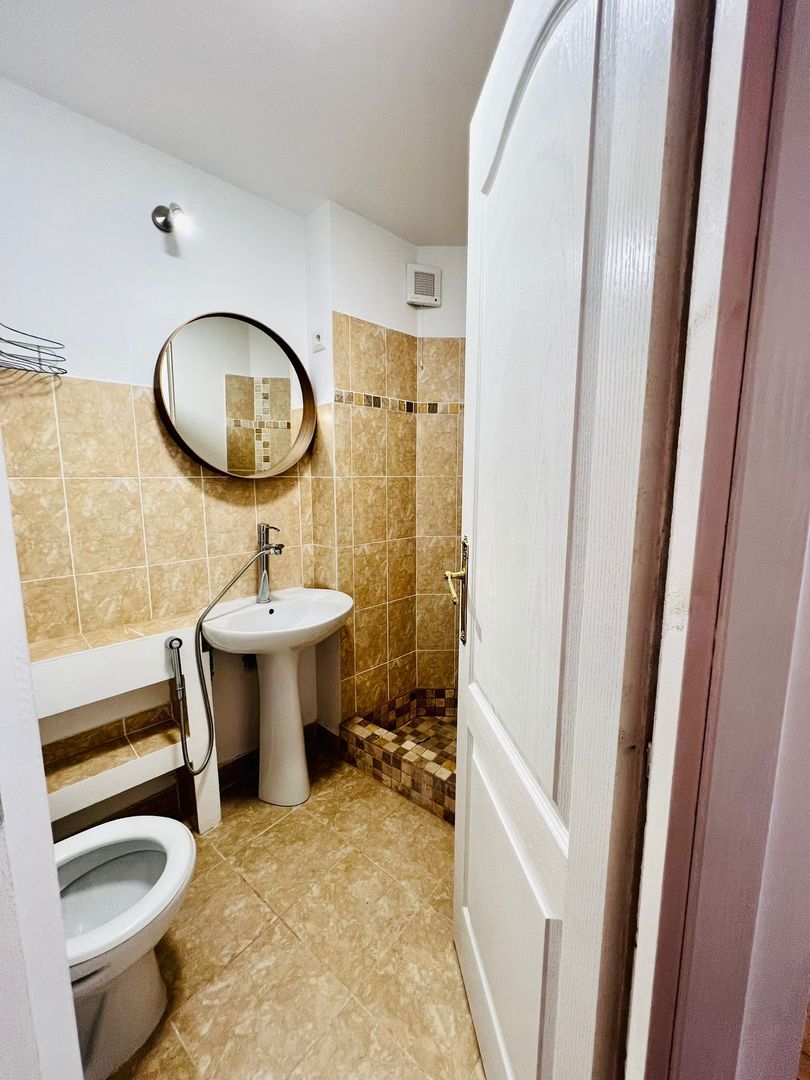 Birouri sau cabinete de Lux în Armenească - Poză 27