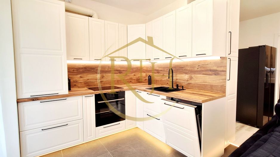 Oferim spre inchiriere apartament deosebit cu 3 camere, Complex Adora Forest - Poză 8