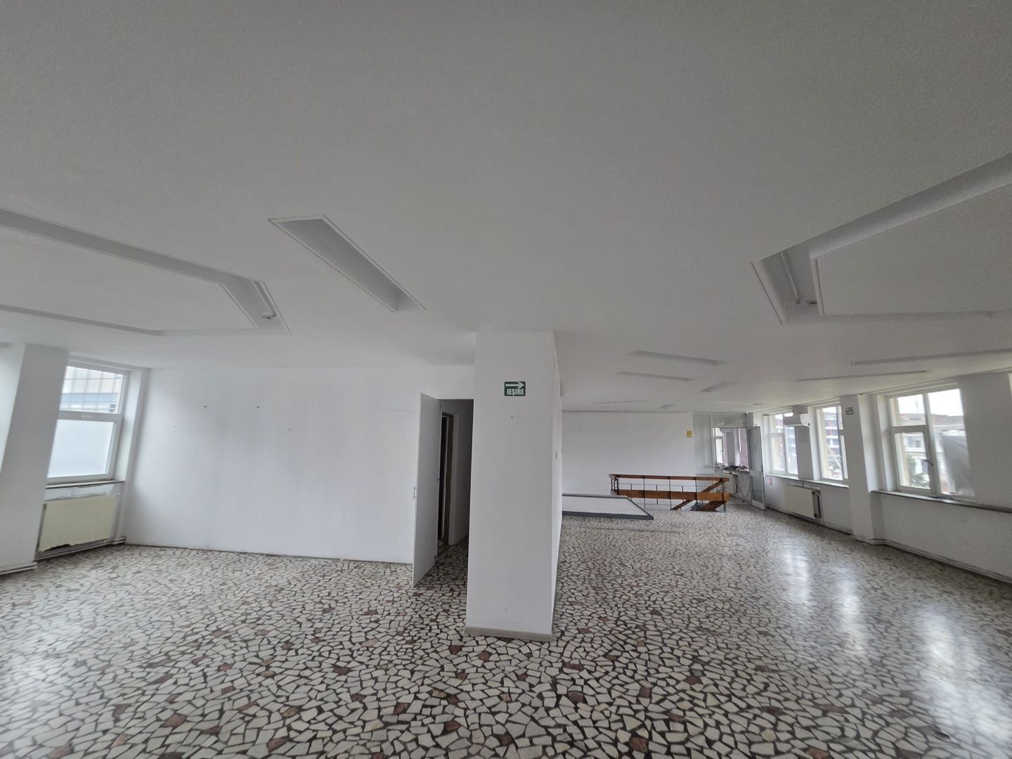 Spatiu comercial de inchiriat ultracentral - Poză 5