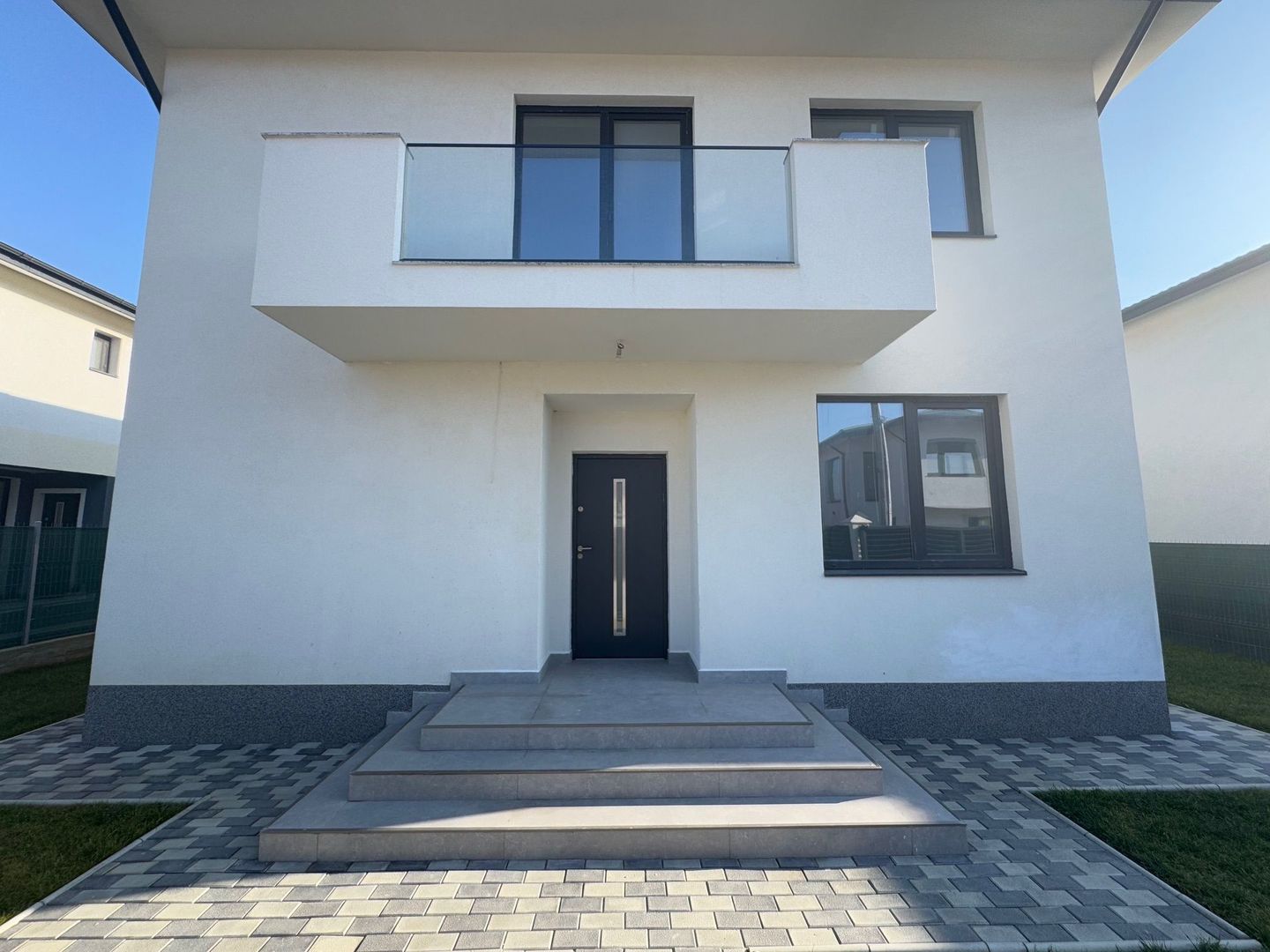 Vila Individuala Otopeni, CURTE 400m2, 0% COMISION - Poză 4