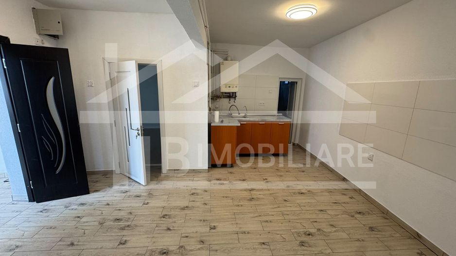 Casa cu 4 camere, 180 mp, Zona Semicentrala - Poză 6