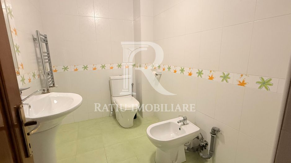 Casă spațioasă de închiriat | 4 dormitoare | Sânmartin - Poză 12