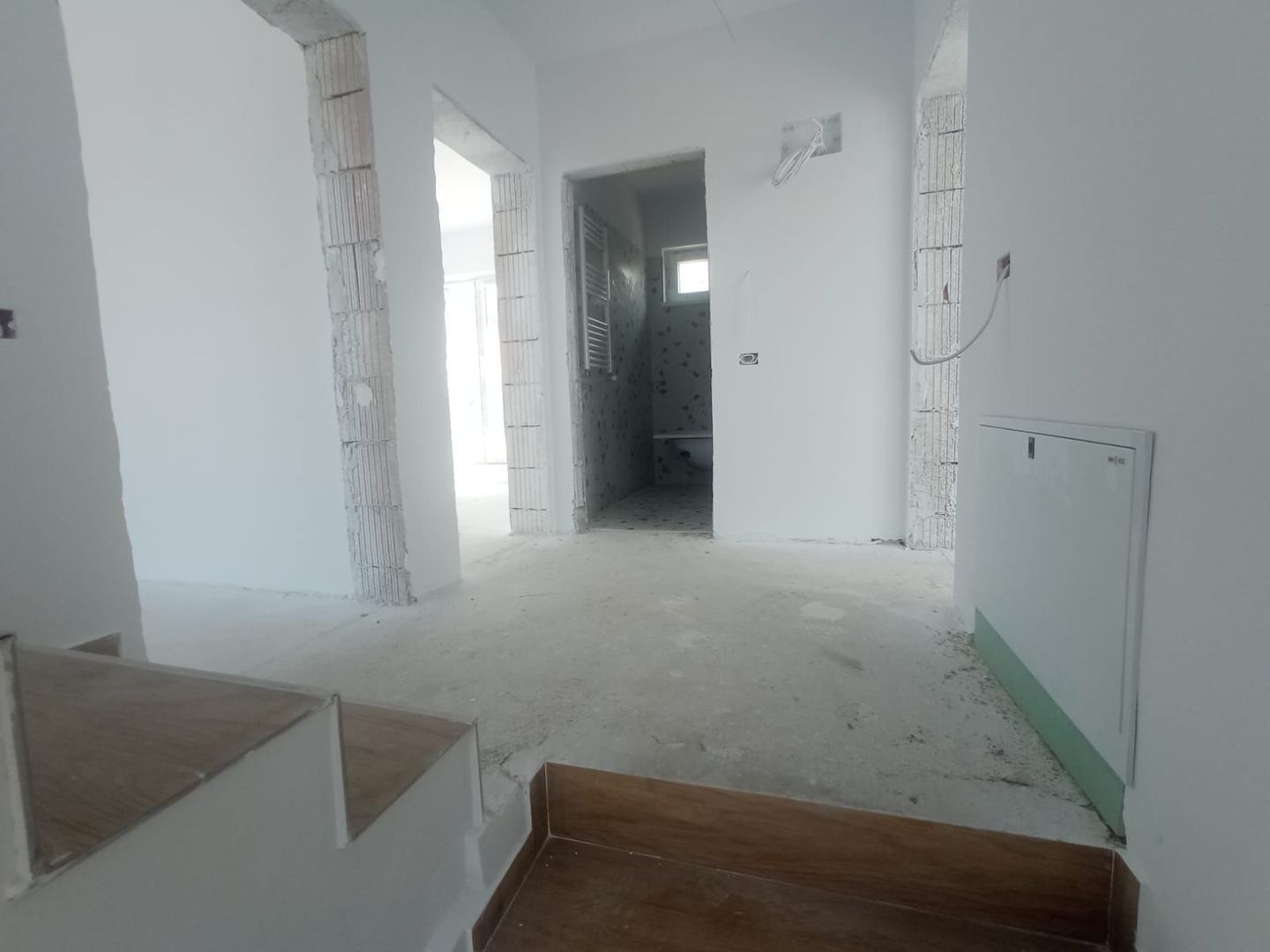CASA INDIVIDUALA DOMNESTI, 4 CAMERE, 120 MP UTILI, GARAJ, COMIS 0% - Poză 18