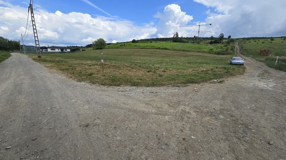 Teren intravilan 18.600 mp.cu deschidere de 250 m la drum - Poză 6
