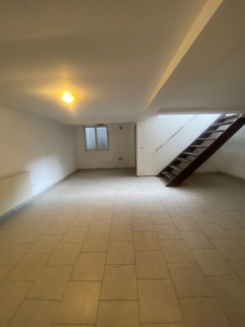 SPATIU COMERCIAL CU MULTIPLE DESTINATII CENTRAL - Poză 41