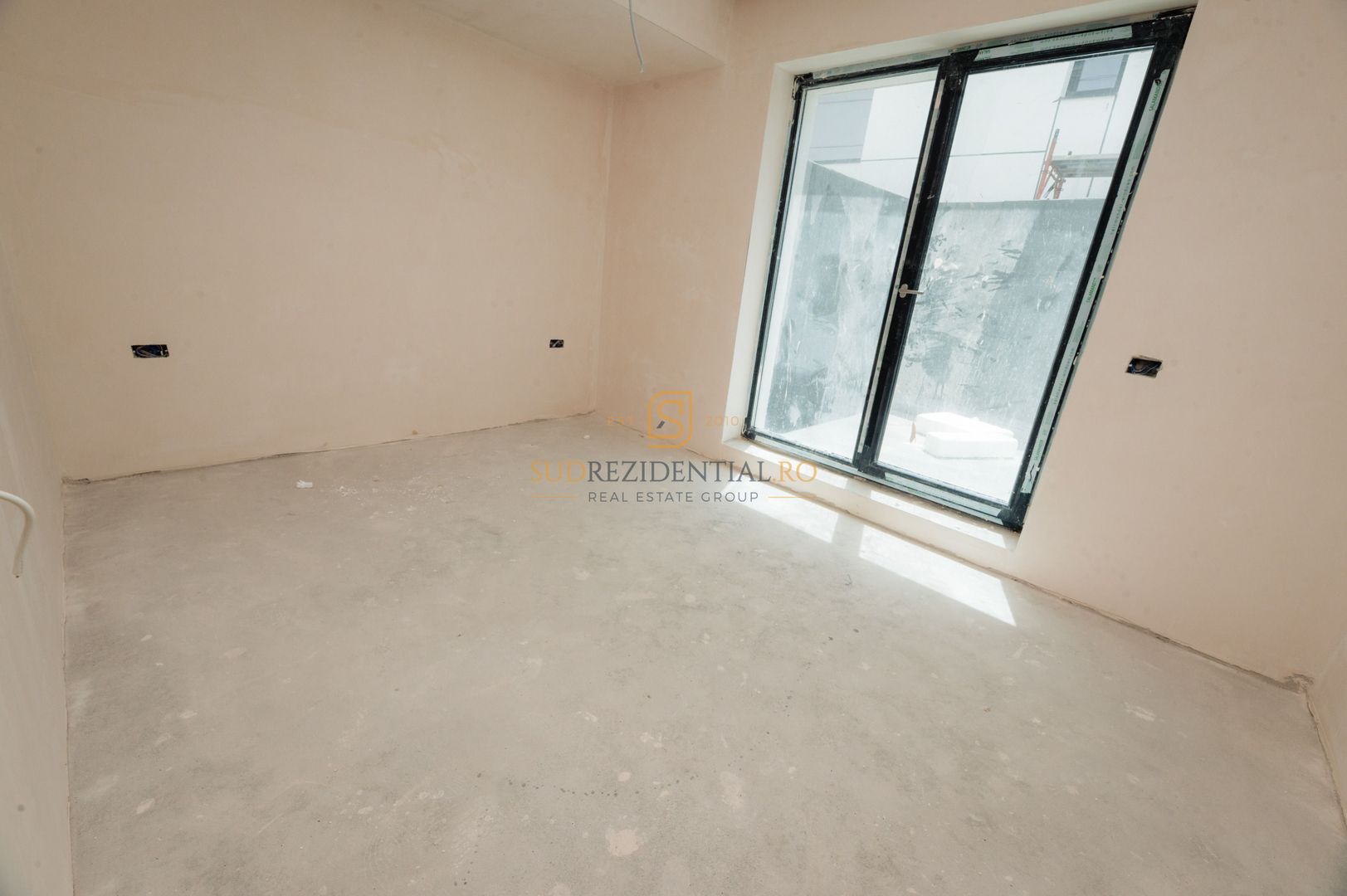 Apartament modern cu incalzire in pardoseala, 2 camere, decomandat - Poză 2