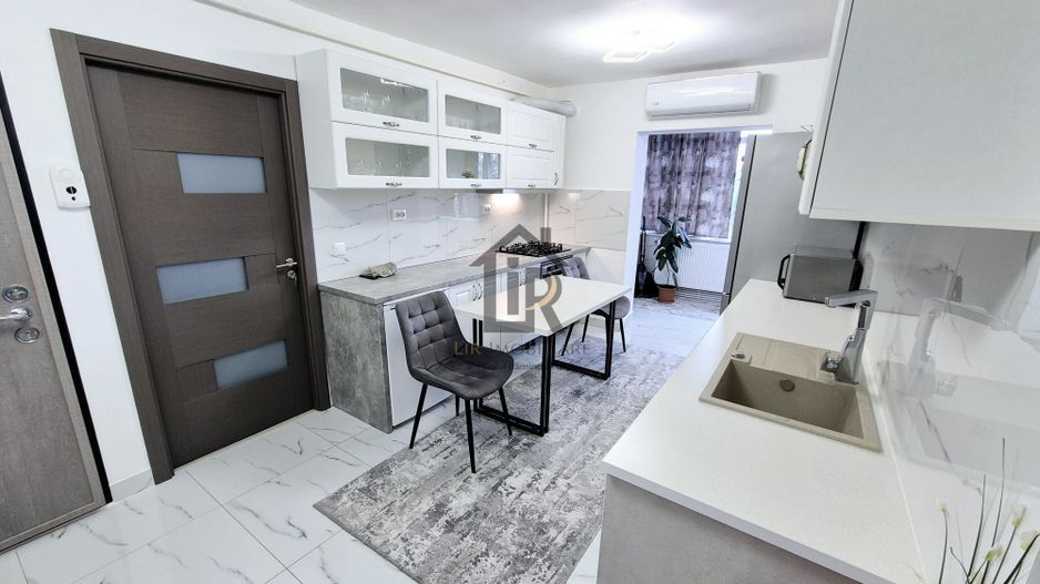 Apartament 3 camere de vânzare – CUG | 72 mp | Complet renovat 2023 - Poză 1