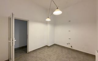 Vila spatioasa | Complet renovată | Central - Poză 11